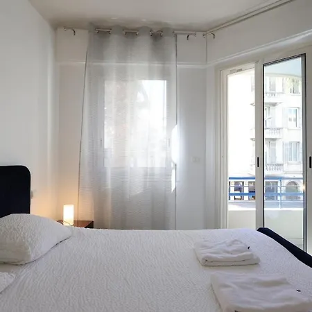 Le Dauphin - 2 Prs - Clim - Vue Apartment