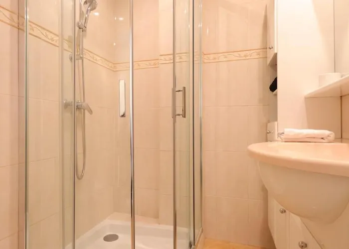 Le Dauphin - 2 Prs - Clim - Vue Apartment *